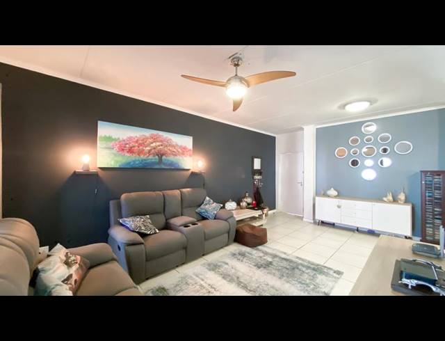 3 BEDROOM APARTMENT FOR SALE IN MODDERFONTEIN